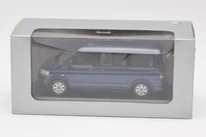 Volkswagen T5 Bus Shadow Blue Minichamps 1:43 842902102 Kovina – slika 4 od 4