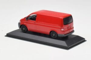 Volkswagen T5 Dostavno Vozilo Rdeč & Črna Kolesa Minichamps 1:43 400052260-B Kovina – slika 3 od 4
