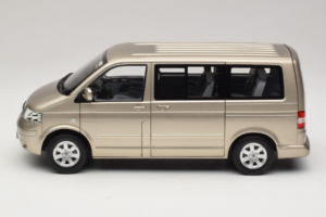 Volkswagen T5 Multivan Beige Metallic Norev 1:18 188602 Kovina – slika 3 od 8