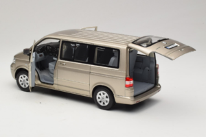 Volkswagen T5 Multivan Beige Metallic Norev 1:18 188602 Kovina – slika 7 od 8