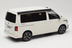 Volkswagen T6.1 California Ocean Candy White Otto 1:18 OT488 Smola – slika 2 od 6