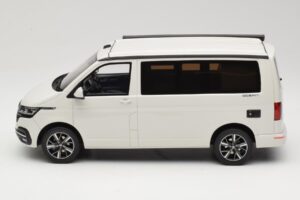 Volkswagen T6.1 California Ocean Candy White Otto 1:18 OT488 Smola – slika 3 od 6