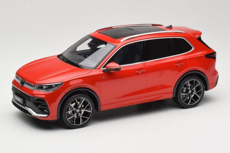 Volkswagen Tiguan eTSI R-Line Persimmon Red Metallic Otto 1:18 OT489 Smola