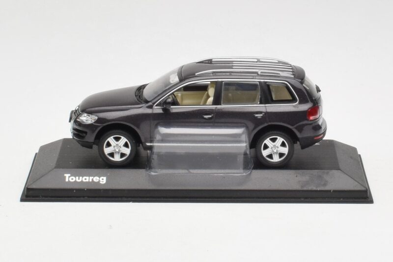 Volkswagen Touareg Siv Minichamps 1:43 TOUAREG001 Kovina