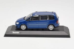 Volkswagen Touran Moder Minichamps 1:43 TOURAN002 Kovina