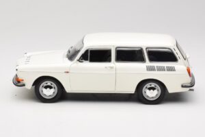 Volkswagen Type 3 1600 L Variant Policija Minichamps 1:18 100051091 Kovina – slika 4 od 8