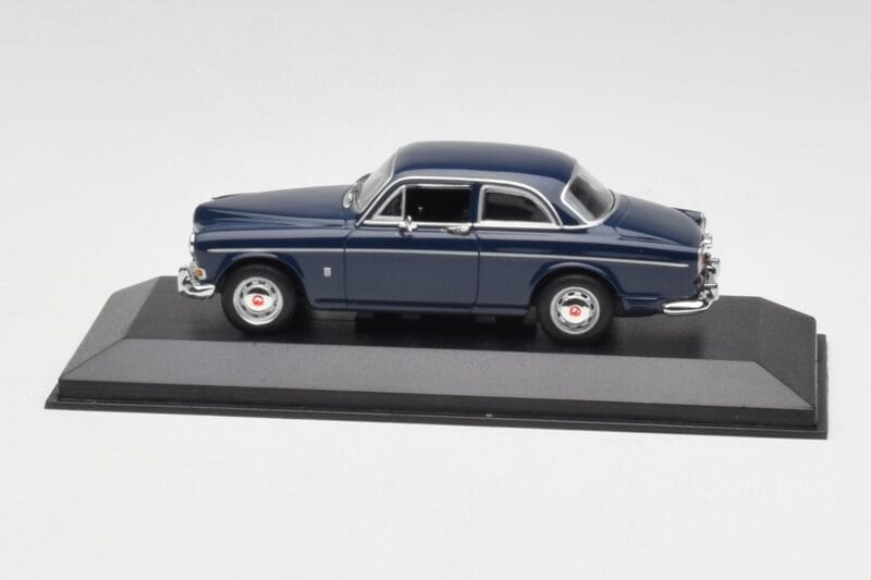 Volvo 121 Amazon Temno Moder Minichamps 1:43 VOLVO012 Kovina