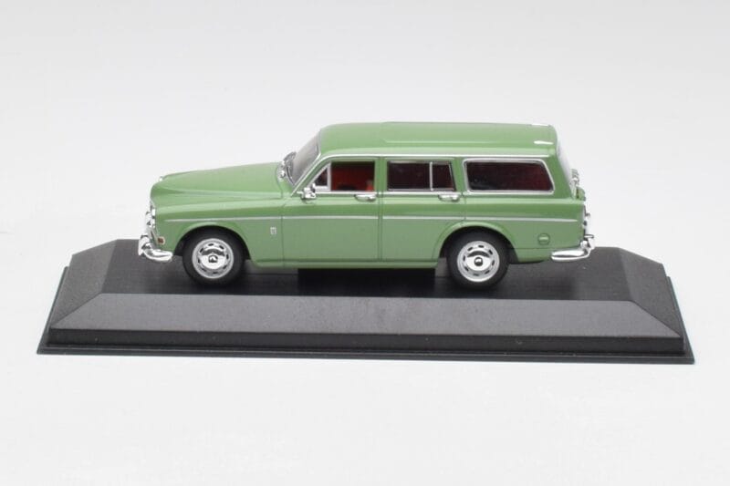 Volvo 121 Amazon Karavan Zelen Minichamps 1:43 430171012 Kovina
