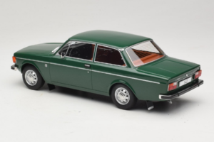 Volvo 142 Zelena MCG 1:18 MCG18005 Kovina – slika 5 od 6