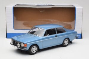 Volvo 142 Svetlo Modra MCG 1:18 MCG18444 Kovina – slika 6 od 6