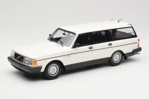 Volvo 240 GL Karavan Bel Minichamps 1:18 155171412 Kovina