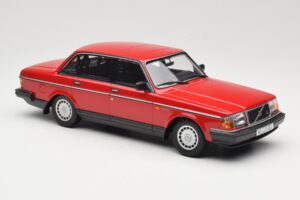 Volvo 240 GL Temno Rdeč Minichamps 1:18 166171401 Kovina – slika 4 od 6