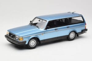 Volvo 240 GL Estate Blue Metallic Minichamps 1:18 155171414 Kovina
