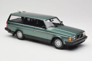 Volvo 240 GL Estate Green Metallic Minichamps 1:18 155171410 Kovina – slika 4 od 6
