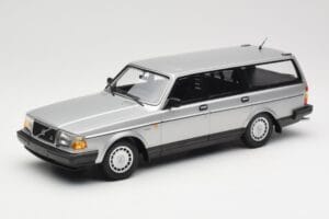 Volvo 240 GL Estate Srebrn Minichamps 1:18 155171416 Kovina