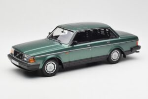 Volvo 240 GL Zelena Metalik Minichamps 1:18 155171400 Kovina
