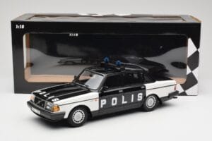 Volvo 240 GL Polis Sweden Črn Minichamps 1:18 155171497 Kovina – slika 6 od 6