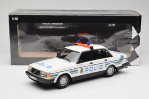 Volvo 240 GL Polis Sweden Minichamps 1:18 155171490 Kovina – slika 6 od 6