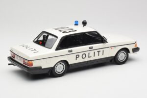 Volvo 240 GL Politi Denmark Minichamps 1:18 155171495 Kovina – slika 2 od 6