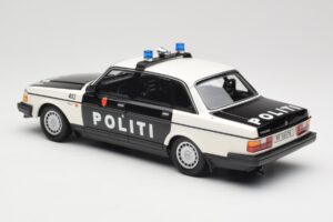 Volvo 240 GL Politi Norway Črn Minichamps 1:18 155171496 Kovina – slika 5 od 6