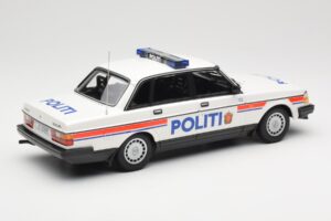 Volvo 240 GL Politi Norway Minichamps 1:18 155171491 Kovina – slika 2 od 6