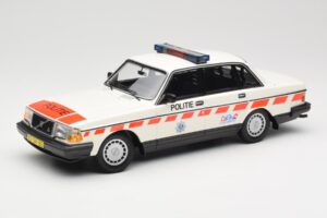 Volvo 240 GL Politie Netherlands Minichamps 1:18 155171498 Kovina