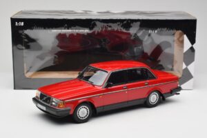 Volvo 240 GL Rdeč Minichamps 1:18 155171401 Kovina – slika 6 od 6