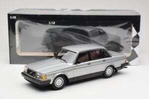 Volvo 240 GL Srebrn Minichamps 1:18 155171408 Kovina – slika 6 od 6