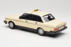 Volvo 240 GL Taxi Minichamps 1:18 155171494 Kovina – slika 5 od 6