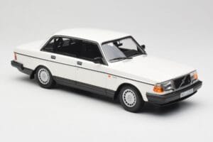 Volvo 240 GL Bel Minichamps 1:18 155171402 Kovina – slika 4 od 6