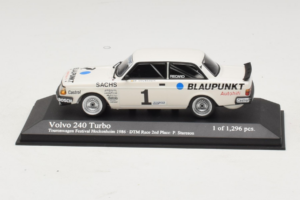 Volvo 240 Turbo #1 P. Stureson IPS Motorsport DTM 1986 Minichamps 1:43 400861701 Kovina