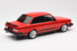 Volvo 240 Turbo Rdeč Custom IXO 1:18 18CMC177 Kovina – slika 2 od 5