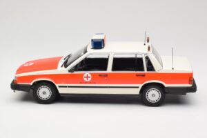 Volvo 740 GL DRK Aschaffenburg Minichamps 1:18 155171790 Kovina – slika 3 od 6