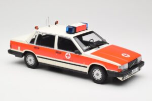 Volvo 740 GL DRK Aschaffenburg Minichamps 1:18 155171790 Kovina – slika 4 od 6