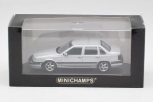 Volvo 850 Srebrn Minichamps 1:43 430171402 Kovina – slika 4 od 4