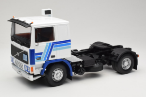 Volvo F12 Modra Bela Road Kings 1:18 RK180033 Kovina
