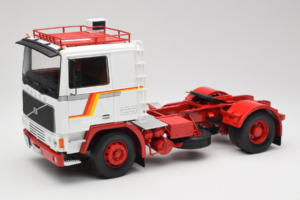 Volvo F12 Bela Rdeča Road Kings 1:18 RK180031 Kovina