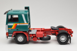 Volvo F1220 Zelena Rdeča Road Kings 1:18 RK180032 Kovina – slika 4 od 8