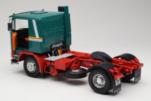 Volvo F1220 Zelena Rdeča Road Kings 1:18 RK180032 Kovina – slika 5 od 8