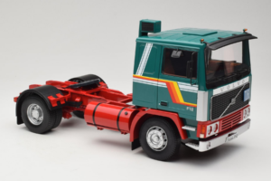 Volvo F1220 Zelena Rdeča Road Kings 1:18 RK180032 Kovina – slika 6 od 8
