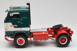 Volvo F88 Bilspedition Zelena Bela MCG 1:18 MCG18139 Kovina – slika 4 od 8