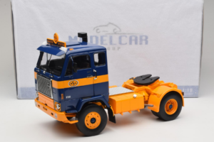 Volvo F88 Temno Modra Rumena MCG 1:18 MCG18140 Kovina – slika 8 od 8