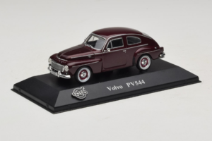 Volvo PV544 Temno Rdeča Atlas 1:43 Volvo PV544 Temno Rdeča Atlas 1:43 8506014 Kovina
