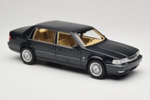 Volvo S90 Royal Blue DNA 1:18 DNA000088 Kovina – slika 4 od 6