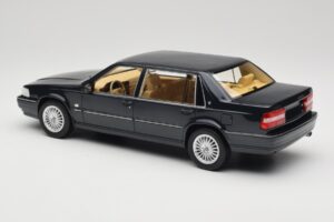 Volvo S90 Royal Blue DNA 1:18 DNA000088 Kovina – slika 5 od 6