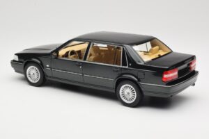 Volvo S90 Royal Green DNA 1:18 DNA000090 Kovina – slika 5 od 6