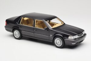 Volvo S90 Royal Violet DNA 1:18 DNA000089 Kovina – slika 4 od 6
