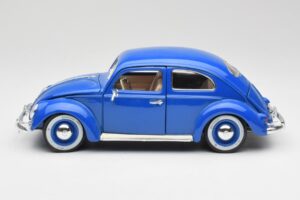 Volkswagen Beetle Modra Bburago 1:18 23124646 Kovina – slika 4 od 8
