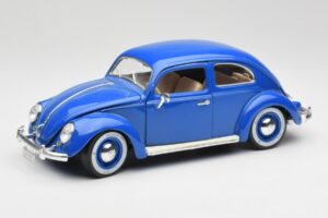 Volkswagen Beetle Modra Bburago 1:18 23124646 Kovina