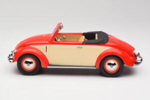 Volkswagen Beetle Hebmuller Kabriolet Rdeč & Krem Minichamps 1:18 107054231 Smola – slika 3 od 6